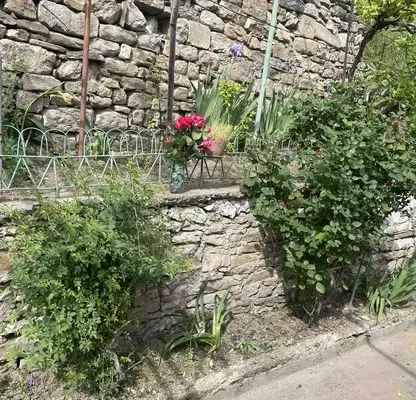 Photo 5 — House in Veliko Tyrnovo, Centyr