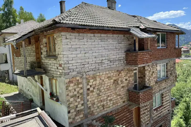 House in Smolyan, Ezerovo