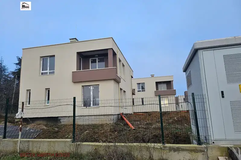 House in Varna, Borovec - Yug