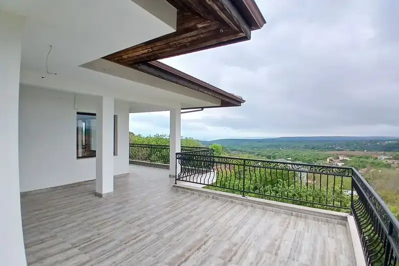 House in Varna, Borovec - Yug