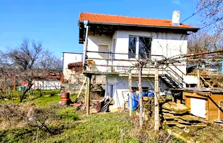 Къща във Варна, м-т Боровец - юг