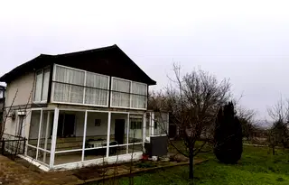 Къща във Варна, м-т Боровец - юг