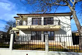 Къща във Варна, м-т Горна Трака