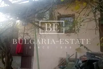 Къща във Варна, м-т Крушките