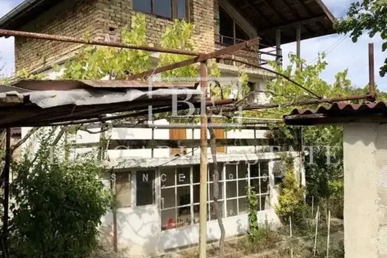Къща във Варна, м-т Манастирски рид