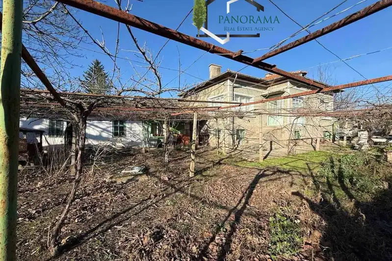 House in Shumen, Mytnica