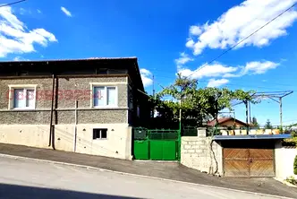 Къща в Добрич, Пинета