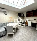 Къща във Варна, Погреби