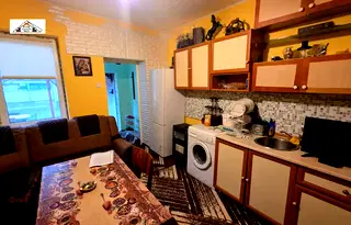 Къща в Русе, Широк център