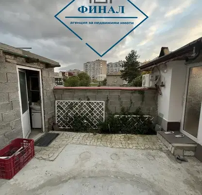 Снимка 3 — Къща в Шумен, Топхане