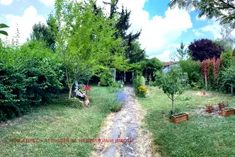 Къща в Търговище, Вилна зона