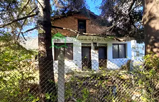 Къща в Бургас, Обзор