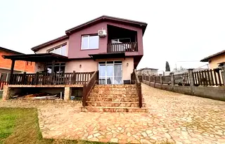 Къща в Бургас, с. Черни връх