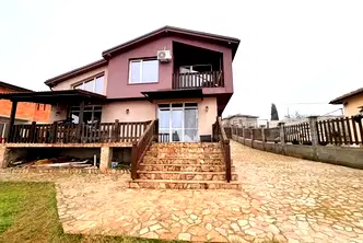 Къща в Бургас, с. Черни връх