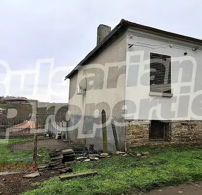 Снимка 2 — Къща в Бургас, с. Драчево