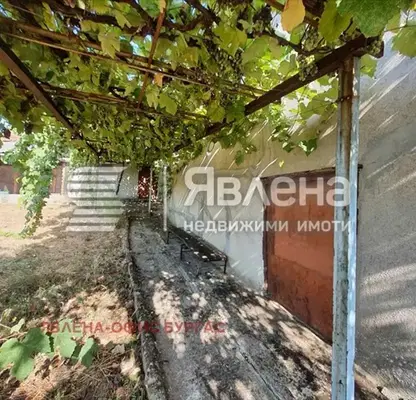 Снимка 3 — Къща в Бургас, с. Граматиково