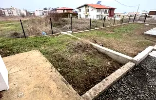 Къща в Бургас, с. Лозенец