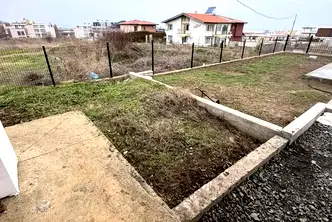 Къща в Бургас, с. Лозенец