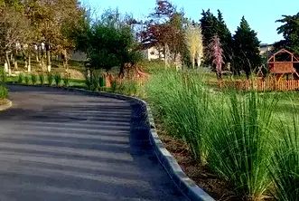 Къща в Бургас, с. Лозенец