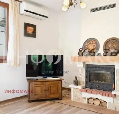 Photo 5 — House in Oblast Burgas, Mladejko