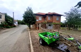 Къща в Бургас, с. Огнен