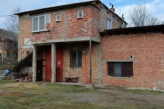 Къща в Бургас, с. Равадиново