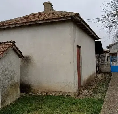 Снимка 4 — Къща в Добрич, с. Соколово