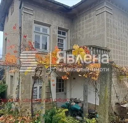 Photo 3 — House with 5 rooms and yard in Idilevo village, Gabrovo region
