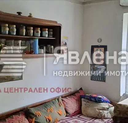 Photo 5 — House with 5 rooms and yard in Idilevo village, Gabrovo region