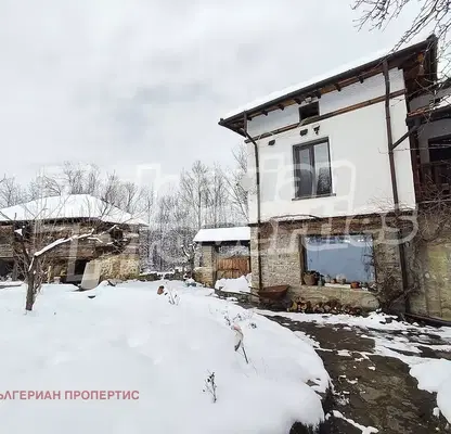 Снимка 2 — Къща в Габрово, с. Идилево