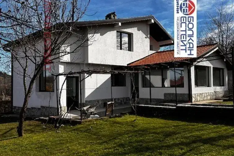 House in Oblast Gabrovo, Kereka
