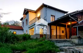 Къща в Габрово, с. Ловнидол