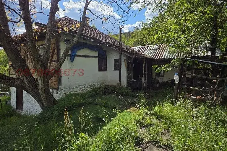 Къща в Габрово, с. Руевци