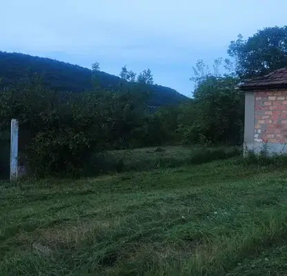 Снимка 3 — Двуетажна къща с 6 стаи и голям двор в с. Соколово