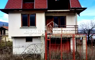 Къща в Кюстендил, с. Жиленци