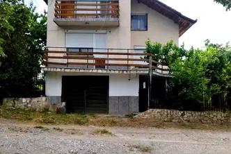 Къща в Кюстендил, с. Новоселяне