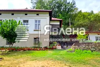 Къща в Ловеч, Тетевен