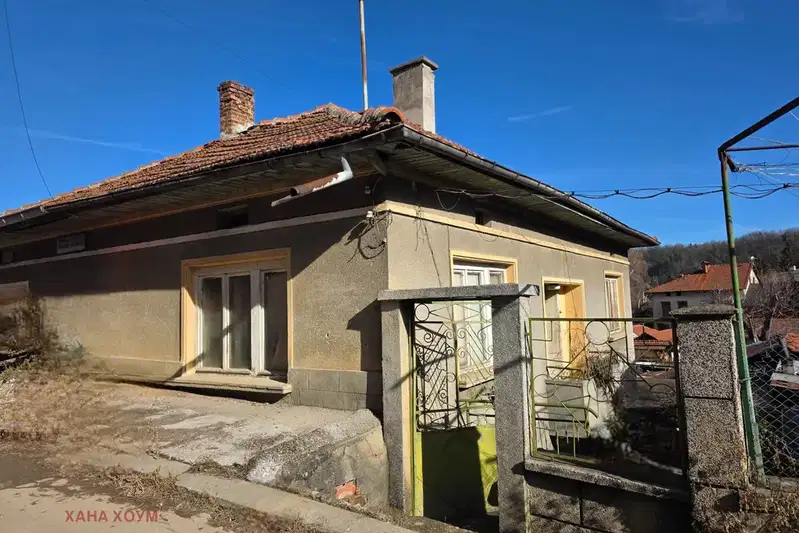 House in Oblast Lovech, Troyan