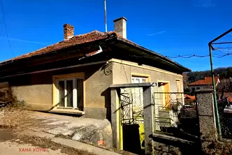 Къща в Ловеч, Троян