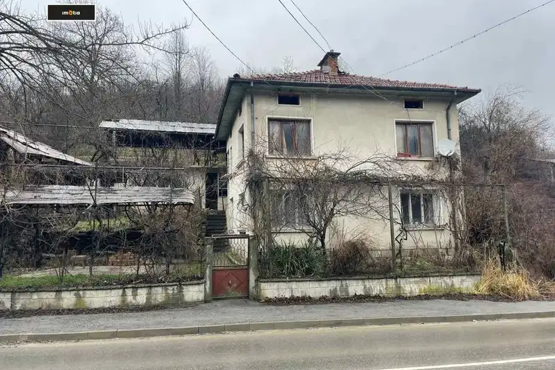 House in Oblast Lovech, Troyan