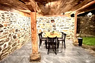 Къща в Ловеч, с. Бели Осъм