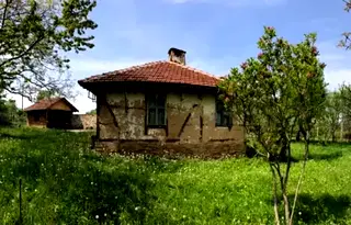 Къща в Ловеч, с. Голяма Желязна