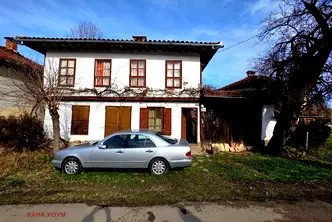 Къща в Ловеч, с. Орешак