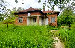 Къща в Монтана, с. Дъбова махала