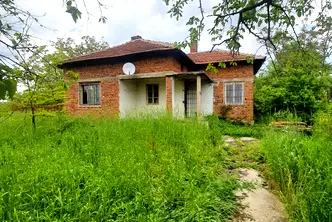 Къща в Монтана, с. Дъбова махала