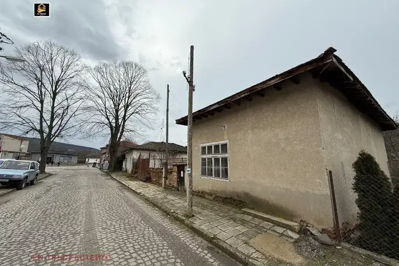 House in Oblast Pazardjik, Poibrene