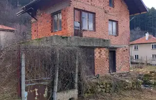 Къща в Перник, Радомир