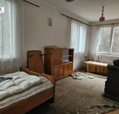 Photo 2 — House in Pernik, Izvor