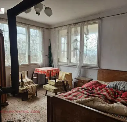 Photo 3 — House in Pernik, Izvor