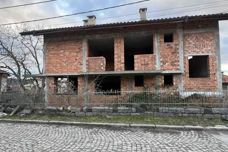 House in Oblast Pernik, Kladnica